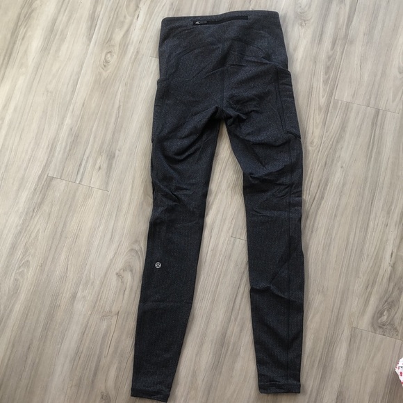 Lululemon Fast and Free Leggings Size 4 - Picture 3 of 5
